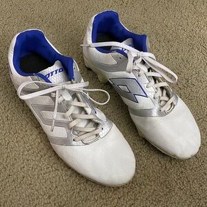 LOTTO Men's White and Blue Outdoor Soccer Cleats Shoes